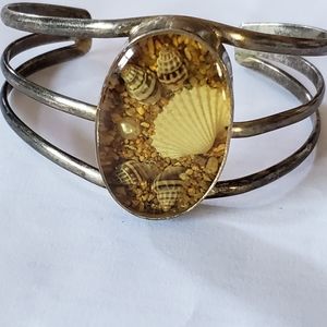 Unique cuff